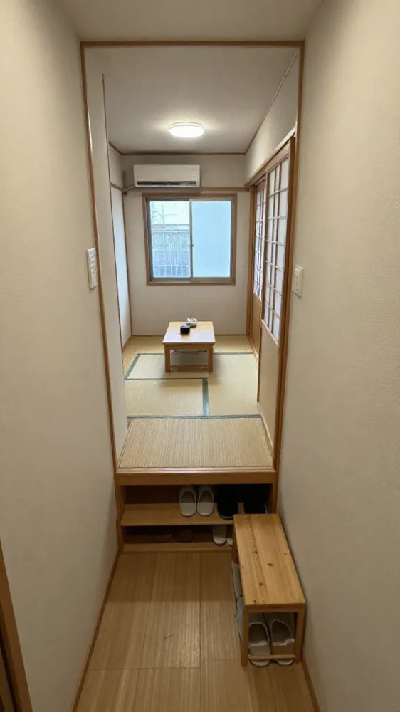 Multi Functional Genkan Entryway