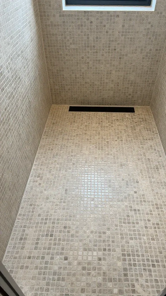 Slip-Resistant Surfaces for Wet Room Areas